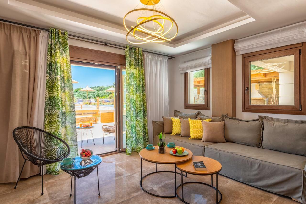 Ivoni Villa, An Iconic Summer Retreat, By Thinkvilla Perama  Екстер'єр фото